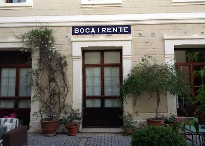 L'estacio 호텔 보캐어렌트